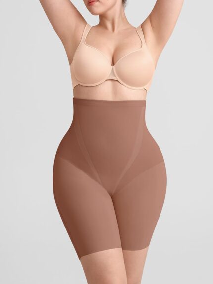 Traceless shaping shorts front view